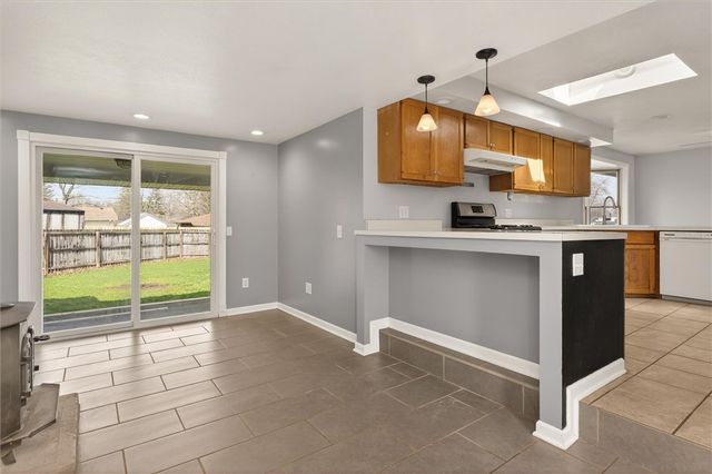 267 Valiant Drive, Henrietta, NY 14623