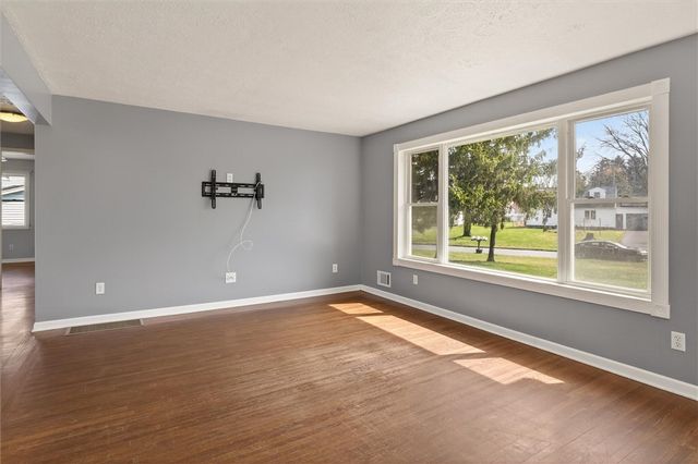 267 Valiant Drive, Henrietta, NY 14623