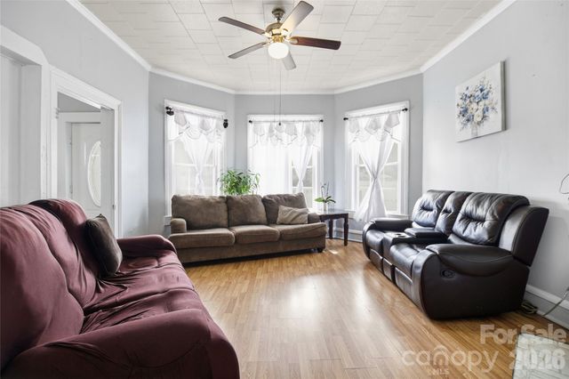 1212 S Salisbury Avenue, Spencer, NC 28159