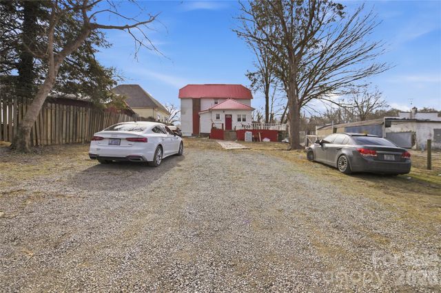 1212 S Salisbury Avenue, Spencer, NC 28159