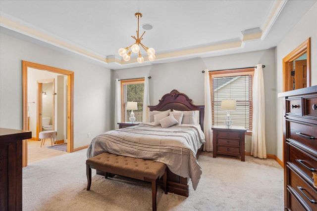 3020 E FALLCREEK LANE, Appleton, WI 54913