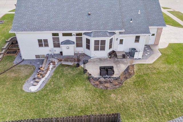 3020 E FALLCREEK LANE, Appleton, WI 54913