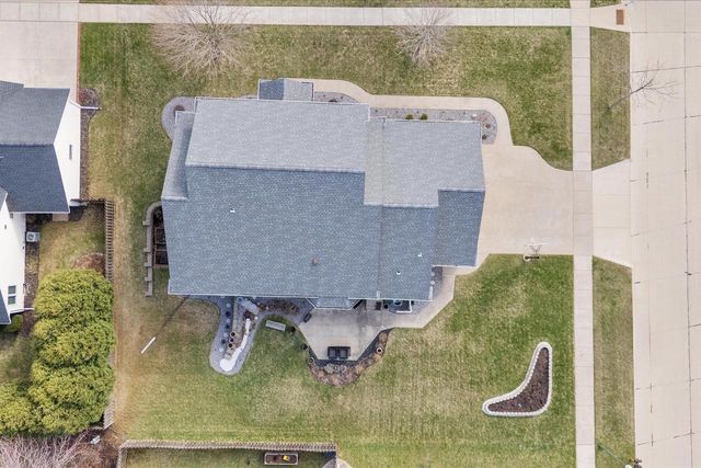 3020 E FALLCREEK LANE, Appleton, WI 54913