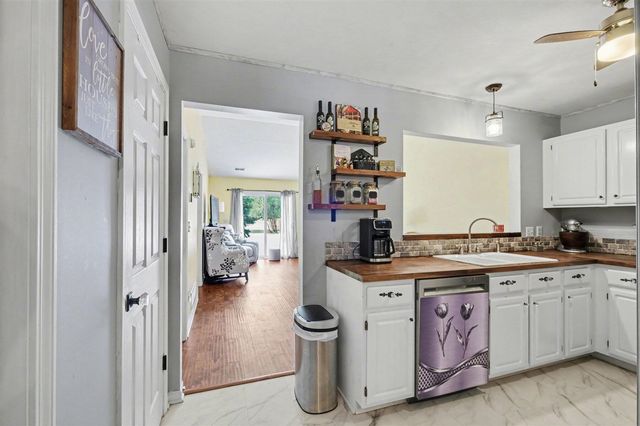 7132 E Cannon Place Drive, Rockford, MI 49341