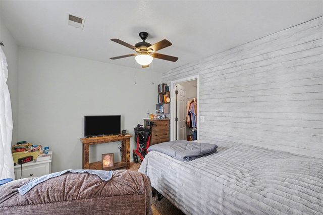 7132 E Cannon Place Drive, Rockford, MI 49341