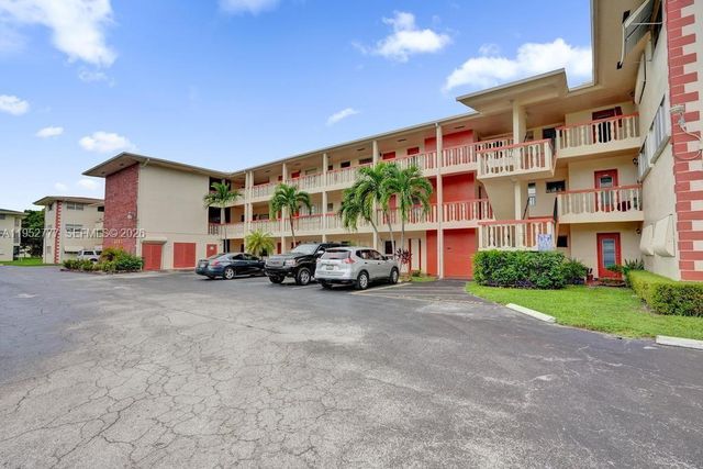 4731 NW 10th Ct 314, Plantation, FL 33313