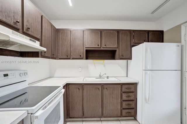 4731 NW 10th Ct 314, Plantation, FL 33313