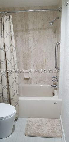 4627 Bougainvilla Dr 2E, Lauderdale By The Sea, FL 33308