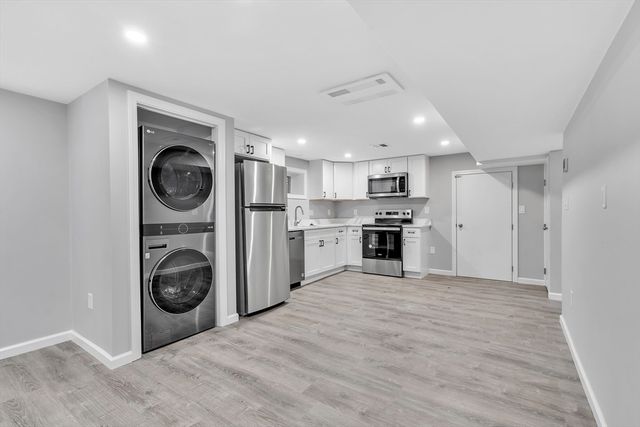 5 Nickerson Rd B, Lexington, MA 02421