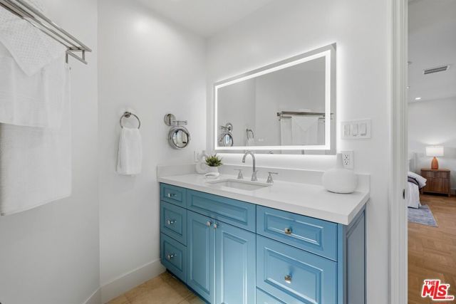 864 Bienveneda Avenue, Pacific Palisades (los Angeles), CA 90272