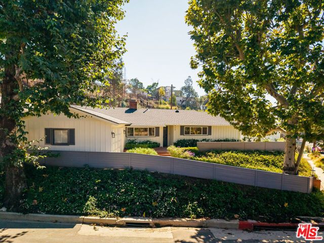 864 Bienveneda Avenue, Pacific Palisades (los Angeles), CA 90272