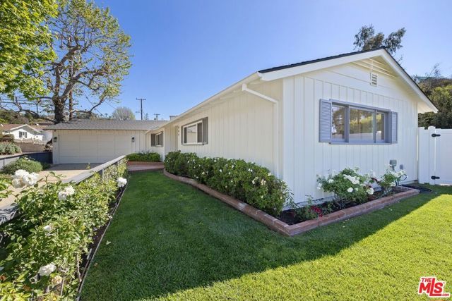 864 Bienveneda Avenue, Pacific Palisades (los Angeles), CA 90272