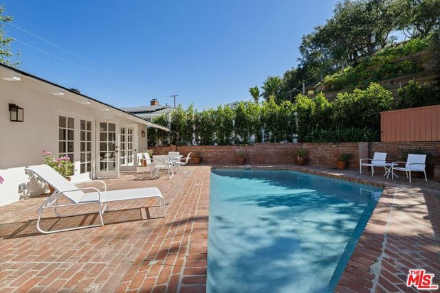 864 Bienveneda Avenue, Pacific Palisades (los Angeles), CA 90272