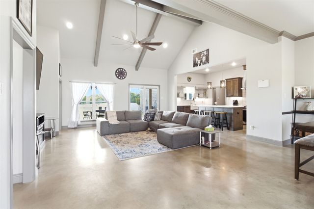 4299 County Road 1098, Celeste, TX 75423