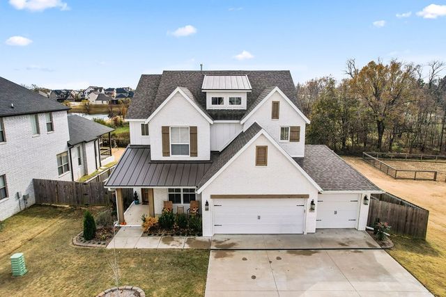 1411 Cannon Lane, Cave Springs, AR 72718