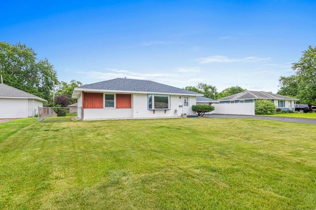 9043 16th Avenue S, Bloomington, MN 55425