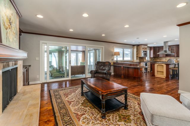 1902 Suzanne Drive, Marion, IL 62959