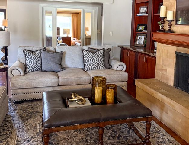 1902 Suzanne Drive, Marion, IL 62959