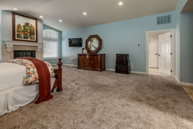 1902 Suzanne Drive, Marion, IL 62959