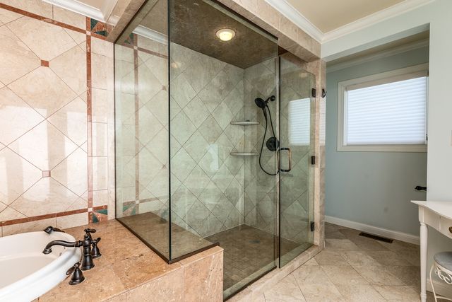 1902 Suzanne Drive, Marion, IL 62959