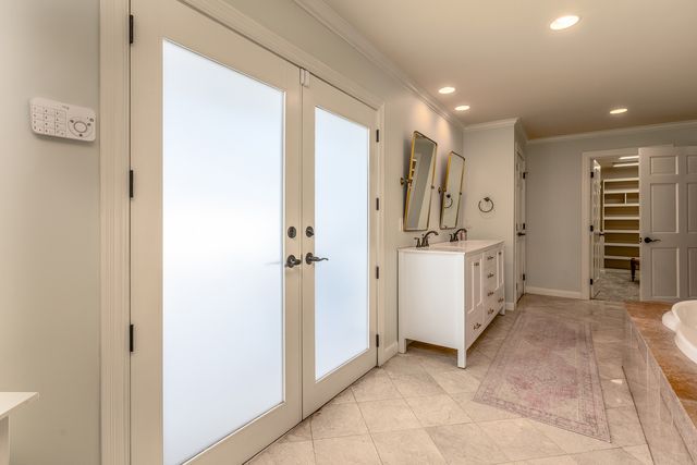 1902 Suzanne Drive, Marion, IL 62959