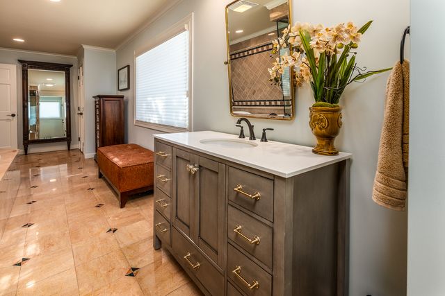 1902 Suzanne Drive, Marion, IL 62959