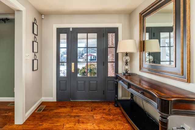 1902 Suzanne Drive, Marion, IL 62959