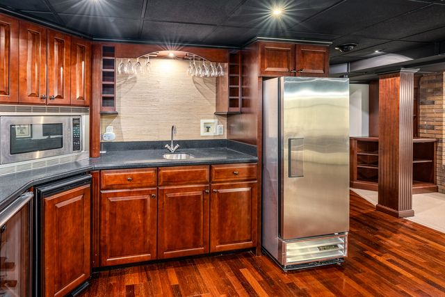 1902 Suzanne Drive, Marion, IL 62959