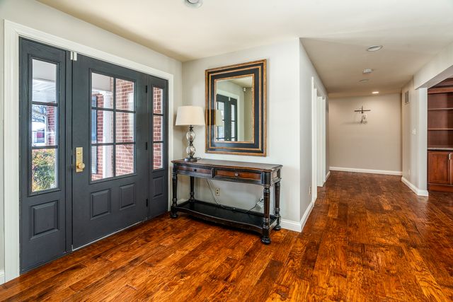 1902 Suzanne Drive, Marion, IL 62959