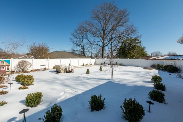 1902 Suzanne Drive, Marion, IL 62959