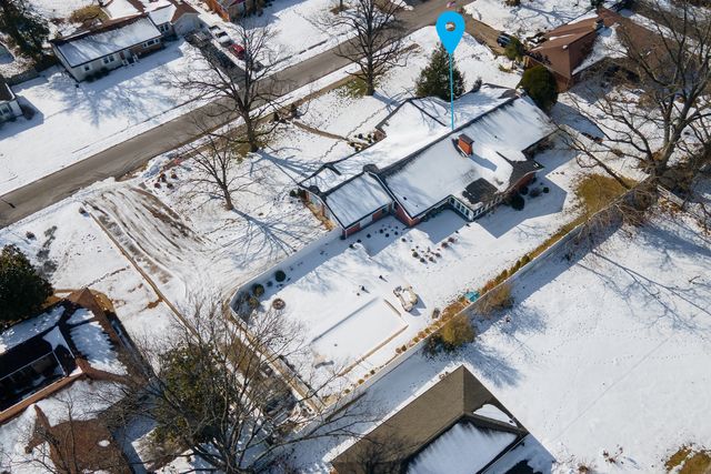 1902 Suzanne Drive, Marion, IL 62959