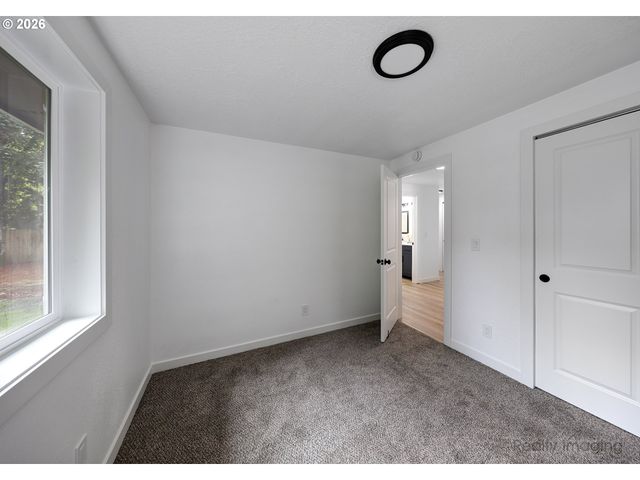 5744 SUGAR PLUM Ave, Salem, OR 97306