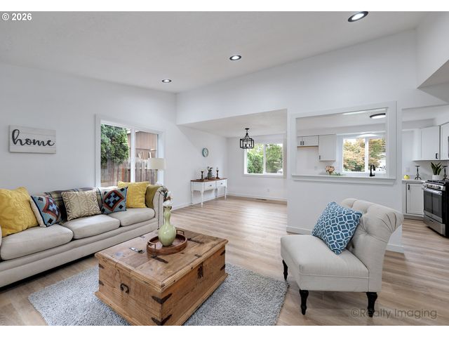 5744 SUGAR PLUM Ave, Salem, OR 97306