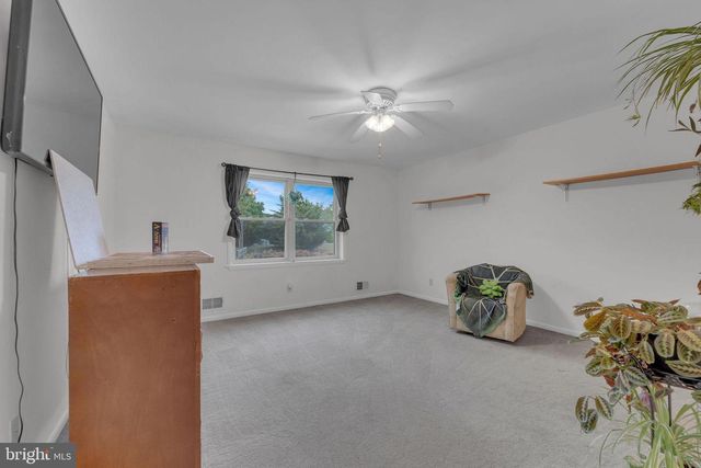 110 S 10TH ST, Del Haven, NJ 08251