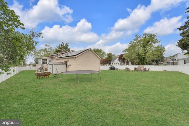 110 S 10TH ST, Del Haven, NJ 08251