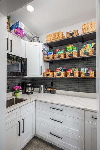11641 Old Green Bay ROAD, Pleasant Prairie, WI 53158
