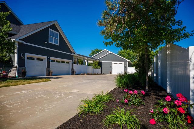 11641 Old Green Bay ROAD, Pleasant Prairie, WI 53158