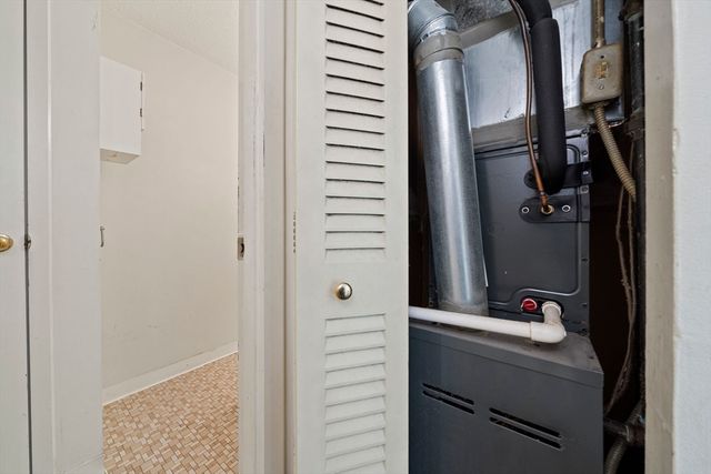 685 Oak St 12-9, Brockton, MA 02301