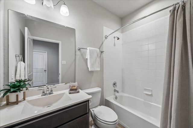 2702 Osprey Lane, Pearland, TX 77581