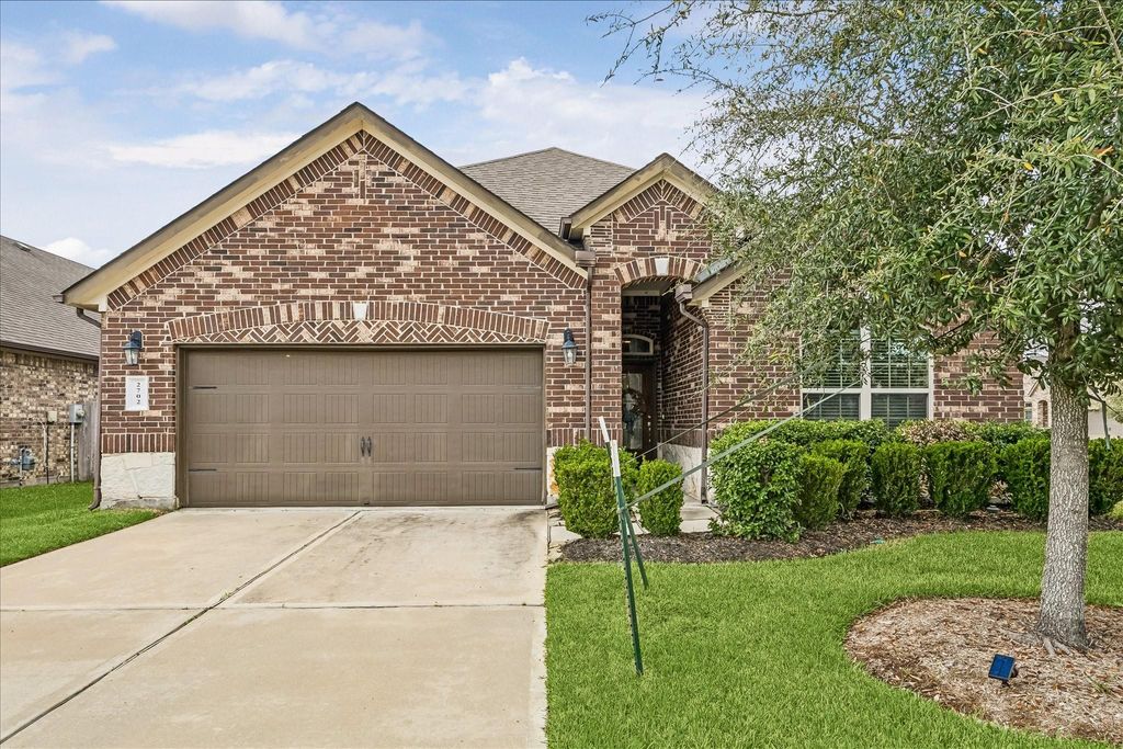 2702 Osprey Lane, Pearland, TX 77581