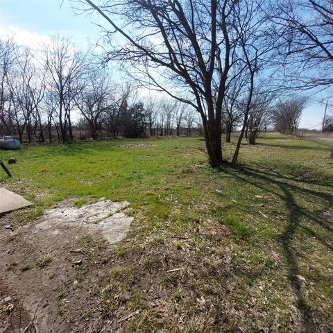 2084 County Road 4308, Greenville, TX 75401