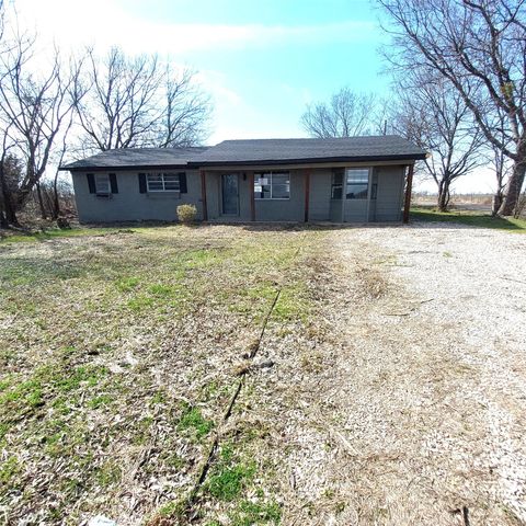 2084 County Road 4308, Greenville, TX 75401