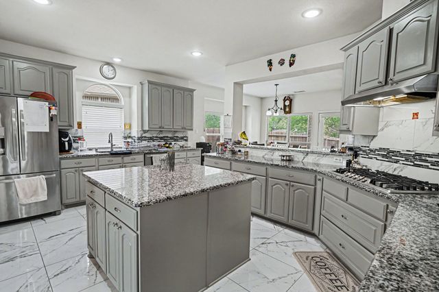 2406 Richland Chambers Court, Wylie, TX 75098