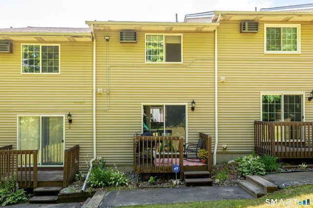 3211 East Main Street 6, Waterbury, CT 06705