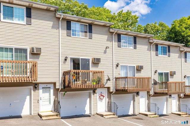 3211 East Main Street 6, Waterbury, CT 06705