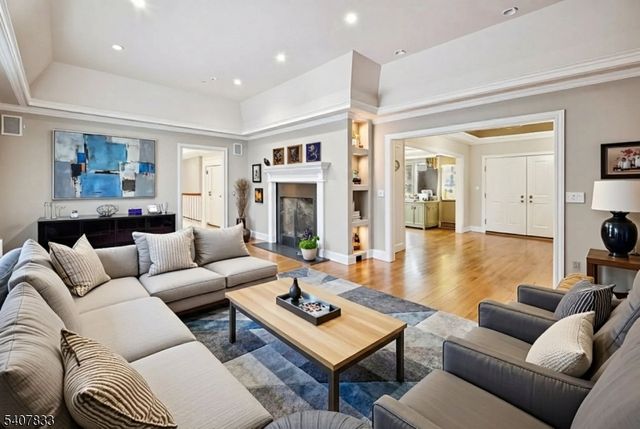 50 Cayuga Way, Millburn Twp., NJ 07078