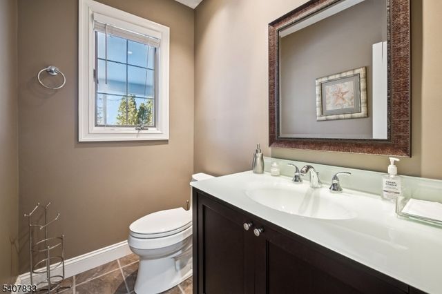 50 Cayuga Way, Millburn Twp., NJ 07078