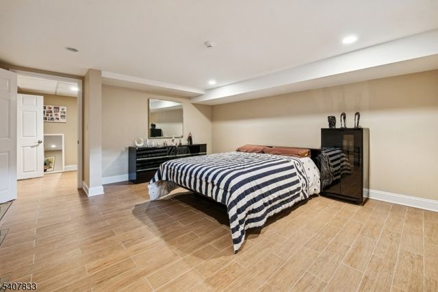 50 Cayuga Way, Millburn Twp., NJ 07078