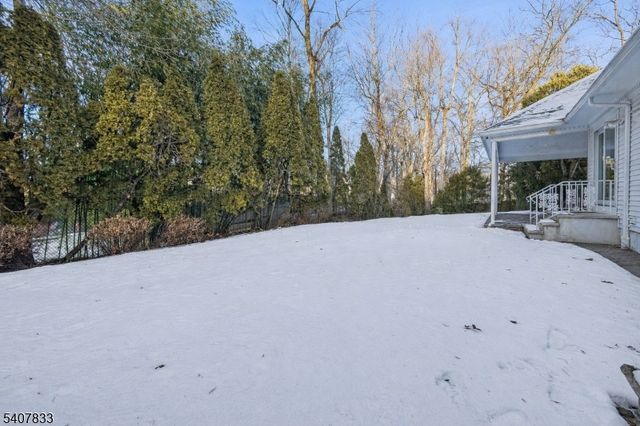 50 Cayuga Way, Millburn Twp., NJ 07078