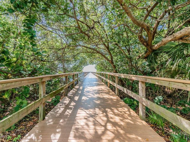 1612 FAIRWAY TRACE A, Palmetto, FL 34221